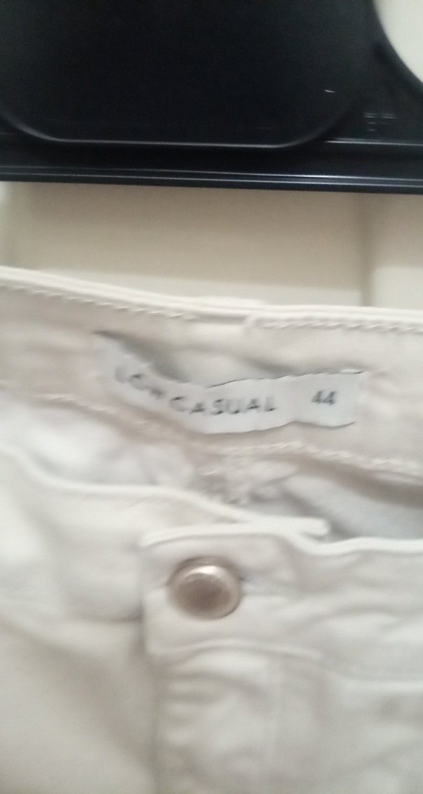 Bej Renkli Kadın Düğmeli Kumaş Pantolon - Görsel 2