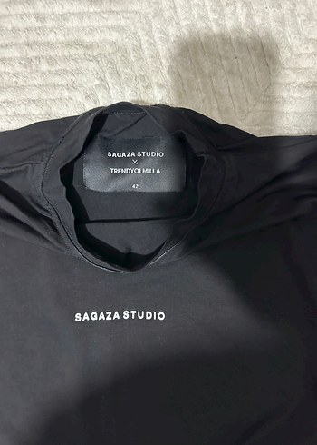 Sagaza Siyah Kısa Kollu Dar Kesim Hamile Üstü - Görsel 2