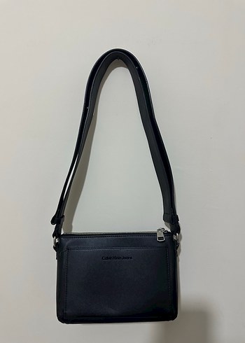 Calvin Klein Jeans Siyah Deri Kadın Çapraz Çanta - Görsel 3