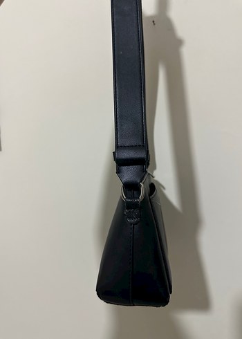 Calvin Klein Jeans Siyah Deri Kadın Çapraz Çanta - Görsel 5