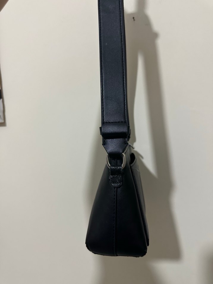 Calvin Klein Jeans Siyah Deri Kadın Çapraz Çanta - Görsel 5