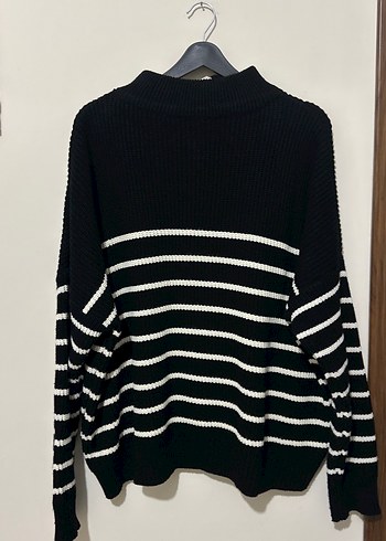 Yarım Fermuarlı Siyah Çizgili Kadın Triko - Görsel 3