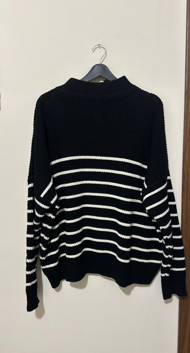 Yarım Fermuarlı Siyah Çizgili Kadın Triko - Görsel 3