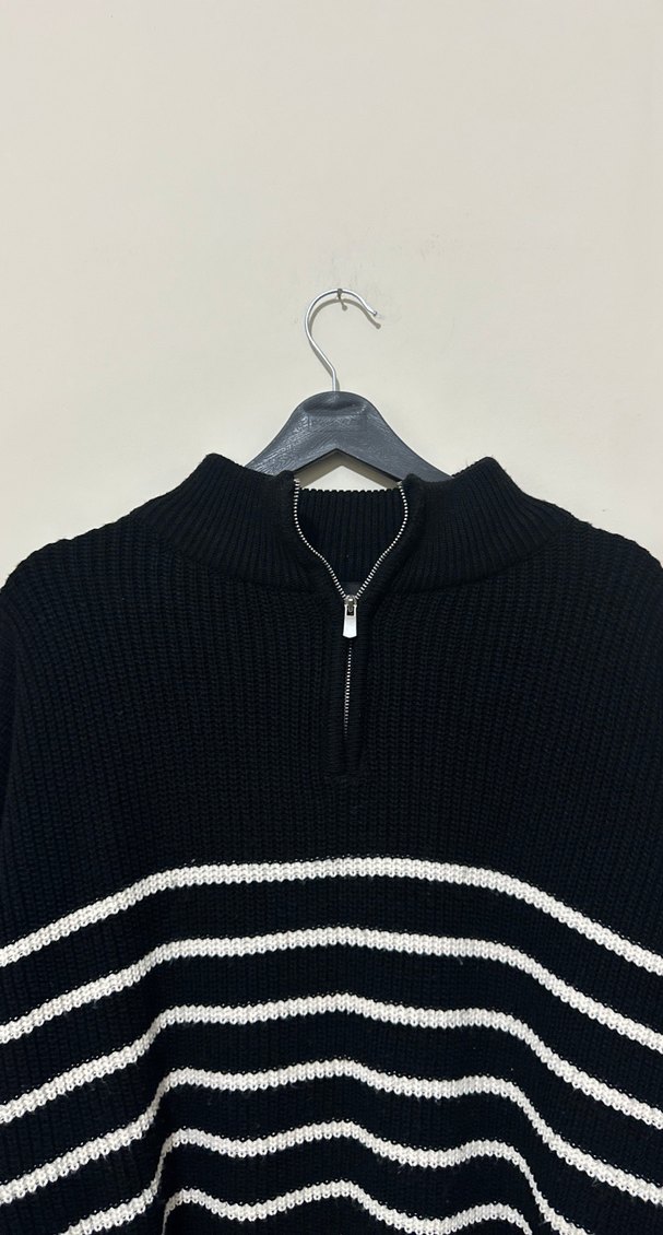 Yarım Fermuarlı Siyah Çizgili Kadın Triko - Görsel 2