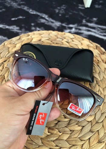 Ray-Ban Kadın Kahverengi Klasik Güneş Gözlüğü