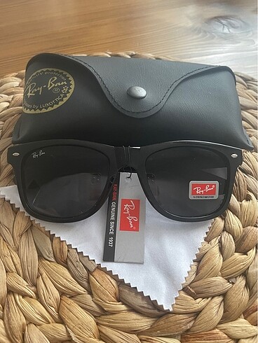rayban siyah parlak walferer güneş gözlüğü