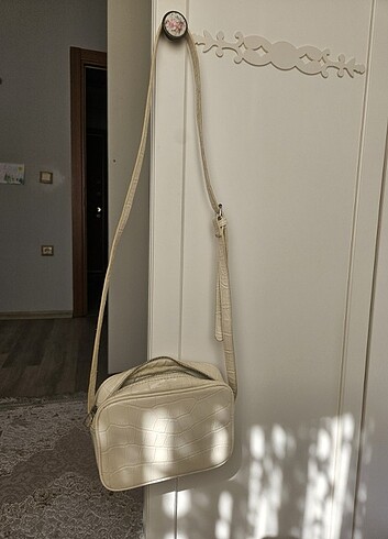 Stradivarius STRADIVARIUS ASKILI ÇANTA