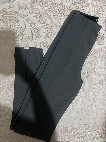 Zara tayt pantolon