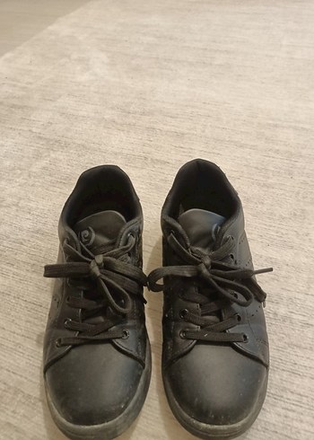 Siyah Bağcıklı Kadın Spor Ayakkabı - Görsel 3