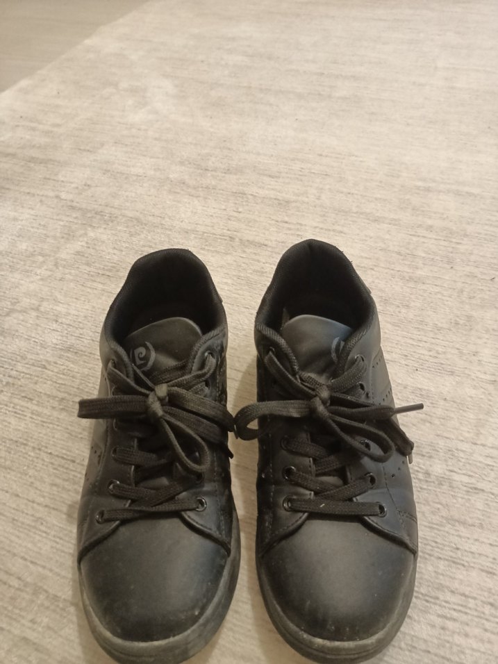 Siyah Bağcıklı Kadın Spor Ayakkabı - Görsel 3