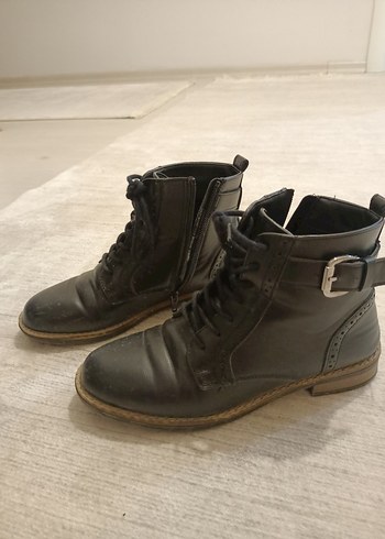 Tokalı Siyah Deri Stiletto Bot - Görsel 3