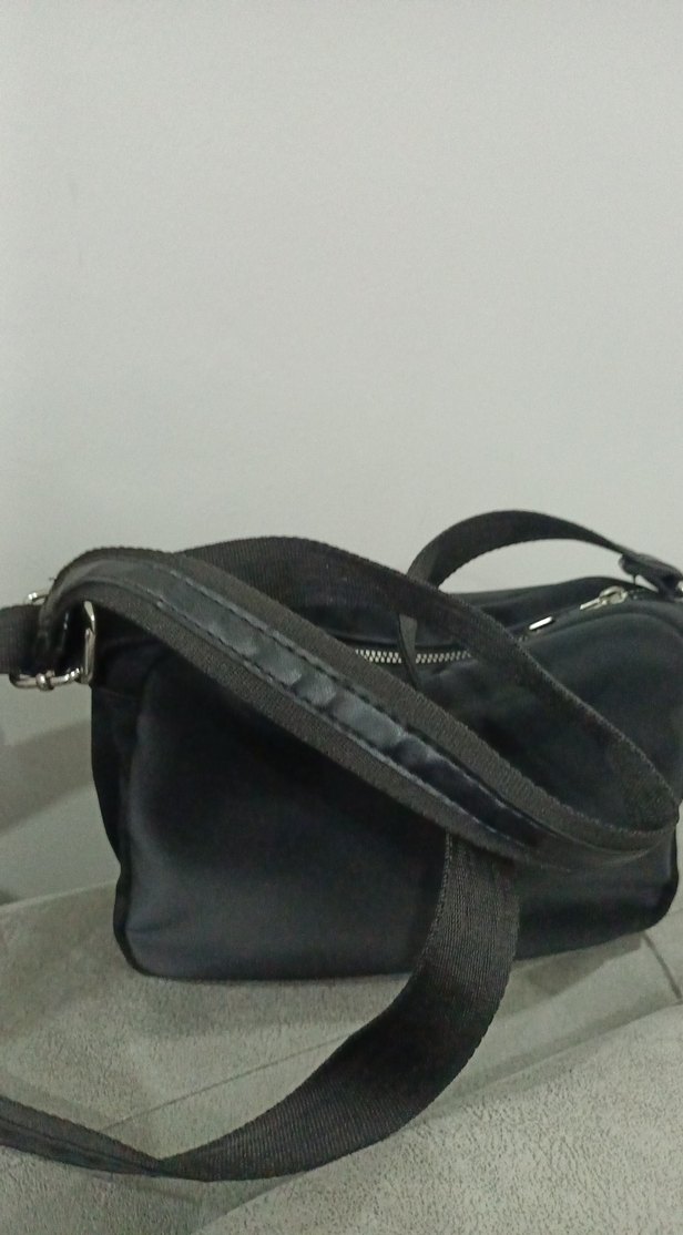 Kadın Siyah Minimalist Fermuarlı Çapraz Çanta - Görsel 3