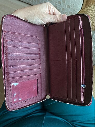 Stradivarius Bordo gibi