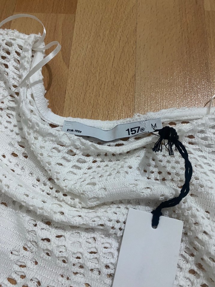 Beyaz V Yaka Örgü Kadın Kazak - Görsel 3