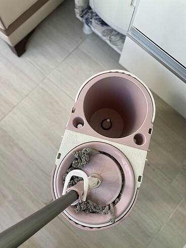 Beden pembe Renk Silme kovası ve mop