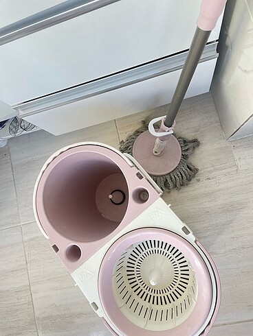 Diğer Silme kovası ve mop