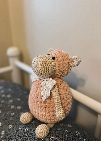 Örgü bebek