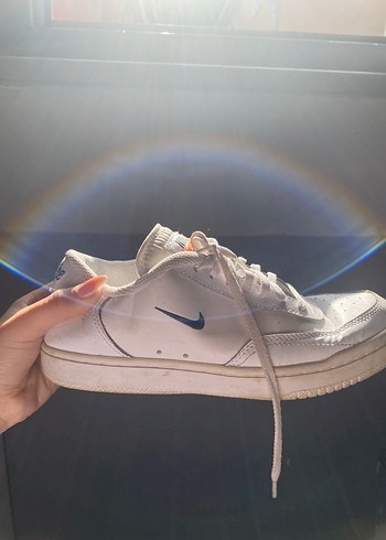 Beyaz Nike Kadın Spor Ayakkabı