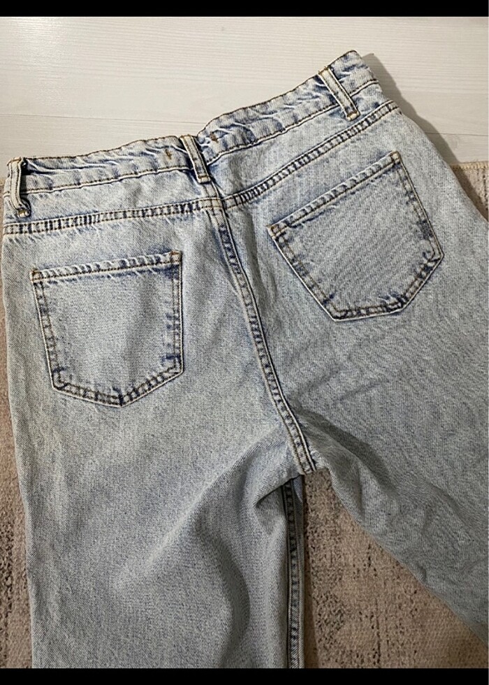 Yırtık Kot pantolon - Görsel 3