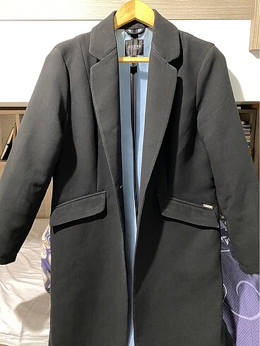 Guess kadın Kaban - Görsel 2