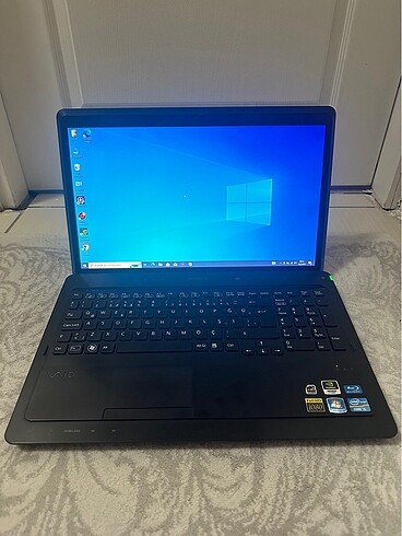 SONY İ5 LAPTOP / 8 RAM SSD + NVDİA + FULL HD