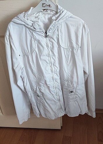 LC Waikiki Yağmurluk