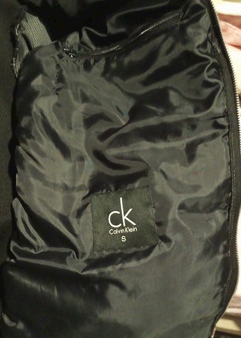 Siyah Fermuarlı Spor Mont - Görsel 10