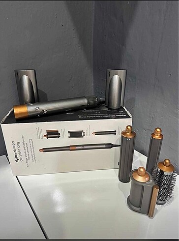 Dyson airwrop