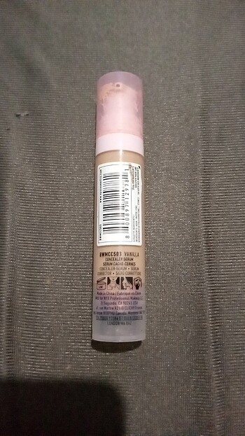 NYX Nyx bare with me kapatıcı