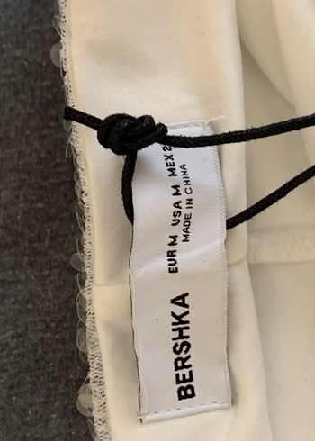 m Beden beyaz Renk Bershka Beyaz Payetli Midi Mini Etek