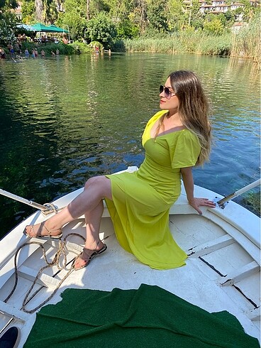 Sarı elbise