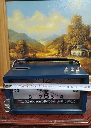 Masa Saati Radyo ve Kumbara Tasarımlı Metal kasa - Görsel 5