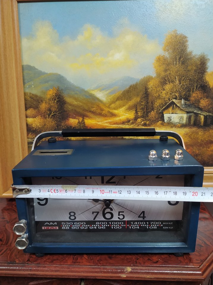 Masa Saati Radyo ve Kumbara Tasarımlı Metal kasa - Görsel 5