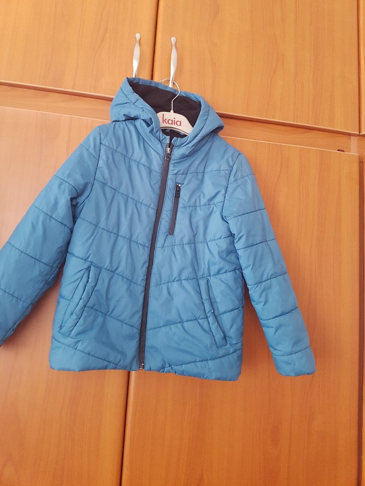 Mavi Kapüşonlu Erkek Çocuk Mont - Görsel 3