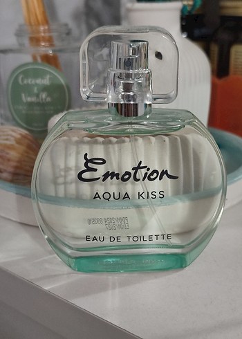 Emotion Aqua Kiss Kadın Parfümü