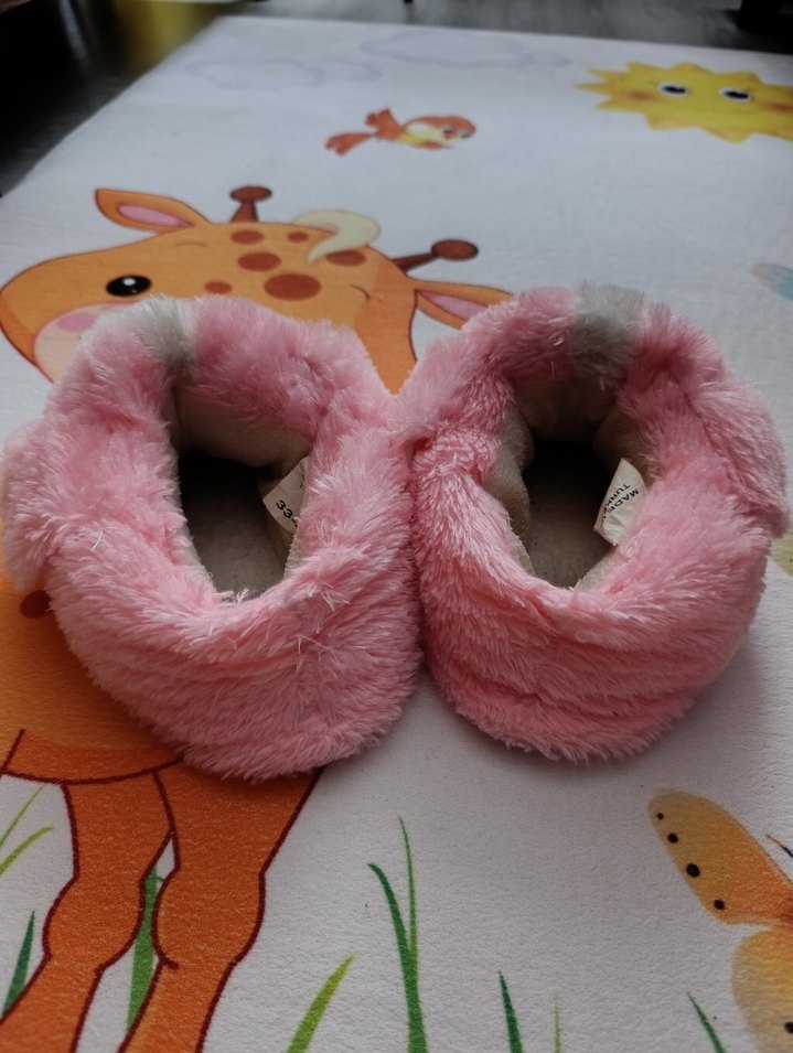 Kız Çocukları için Pembe Peluş Ev Terliği - Görsel 2