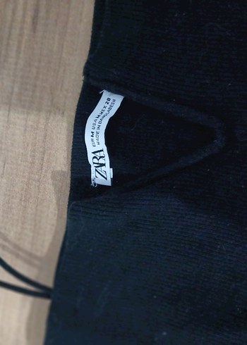 Siyah Süet V Yaka İnce Askılı Mini Kadın Atlet - Görsel 3