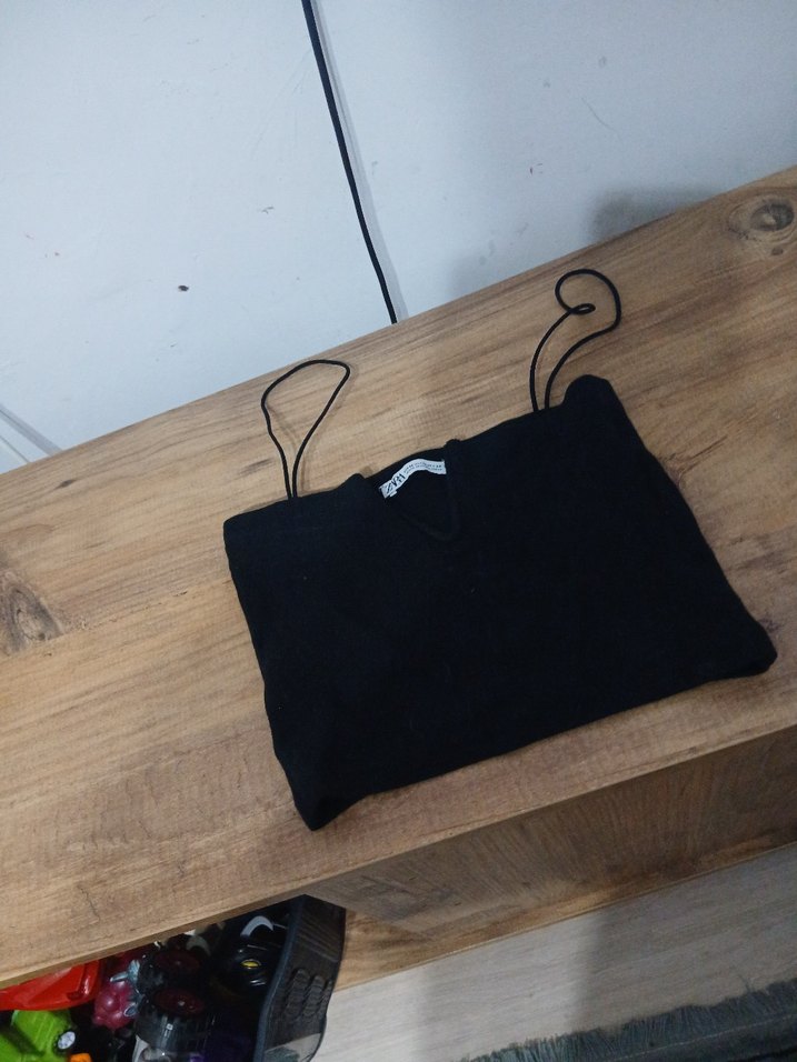 Siyah Süet V Yaka İnce Askılı Mini Kadın Atlet - Görsel 2