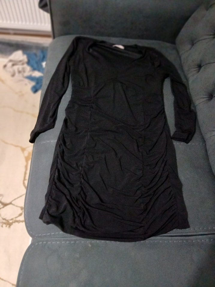 Siyah Drapeli V Yaka Uzun Kollu Midi Elbise - Görsel 2