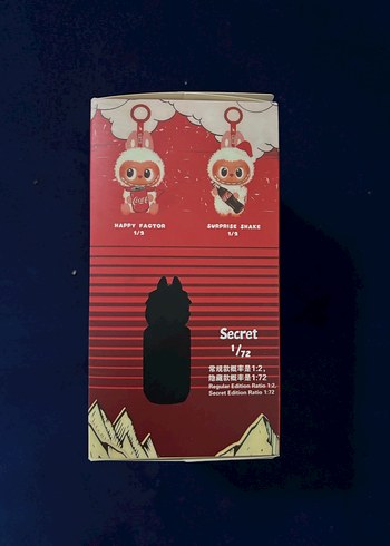 THE MONSTERS Labubu X Coca Cola Pop Mart Figür - Görsel 5