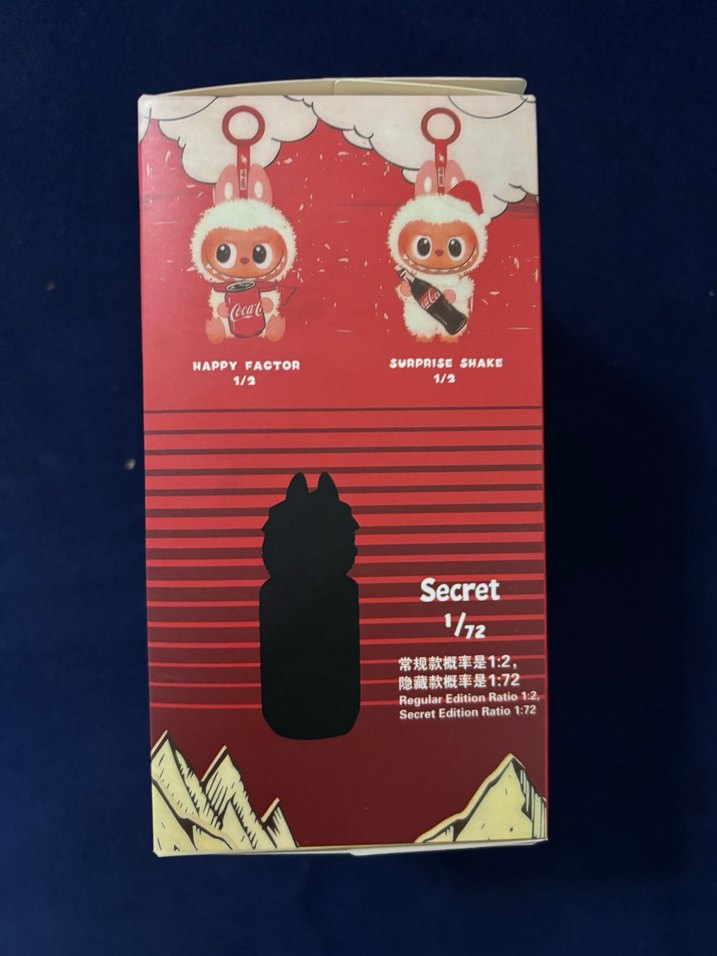 THE MONSTERS Labubu X Coca Cola Pop Mart Figür - Görsel 4