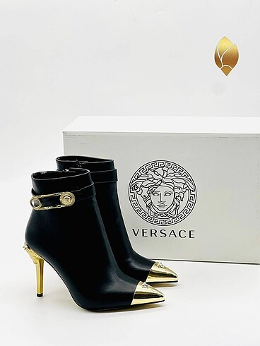 Versace VERSACE SİYAH DERİ KADIN TOPUKLU AYAKKABI