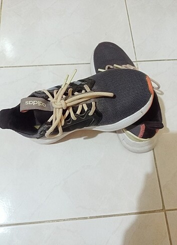 36 Beden Orjinal Adidas Spor ayakkabı
