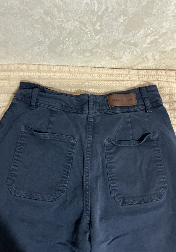 Lacivert Kemerli Kadın Kot Pantolon - Görsel 3