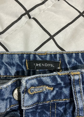 Gri Tonlu Batik Desenli Salaş Jean - Görsel 6