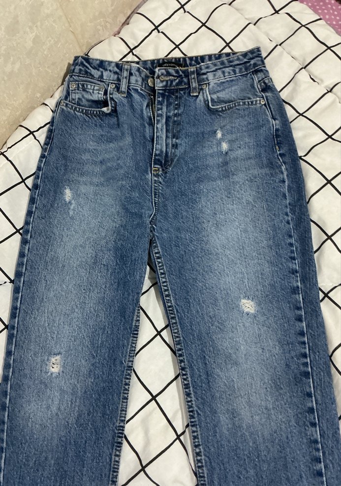 Gri Tonlu Batik Desenli Salaş Jean - Görsel 4