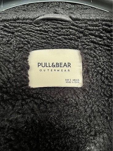 Pull and Bear Pull&bear siyah içi kürklü mont