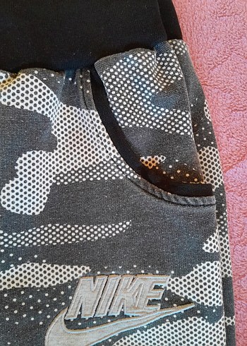 Nike Gri Kamuflaj Desenli erkek çocuk Eşofman Altı 9 yaş