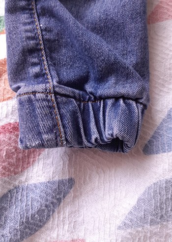 Erkek Çocuk Renkli Batik Desenli Bol Kesim Kot Pantolon - Görsel 3