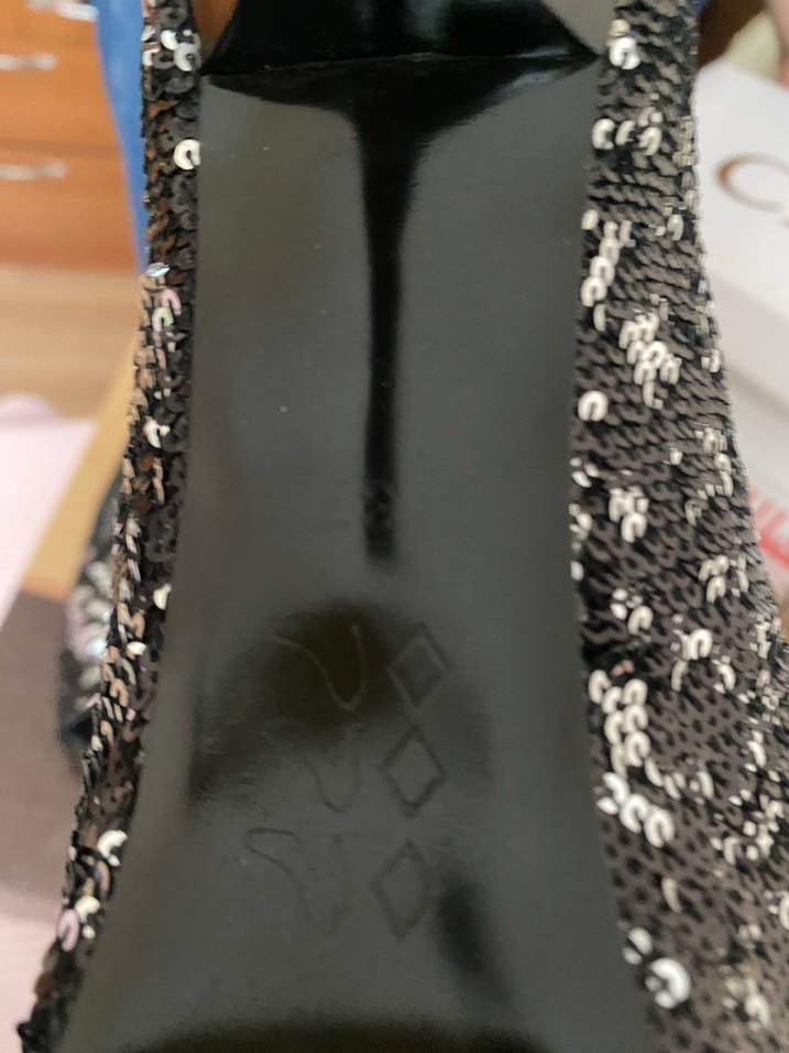 Siyah Parlak Yılan Desenli Topuklu Kadın Ayakkabı - Görsel 3